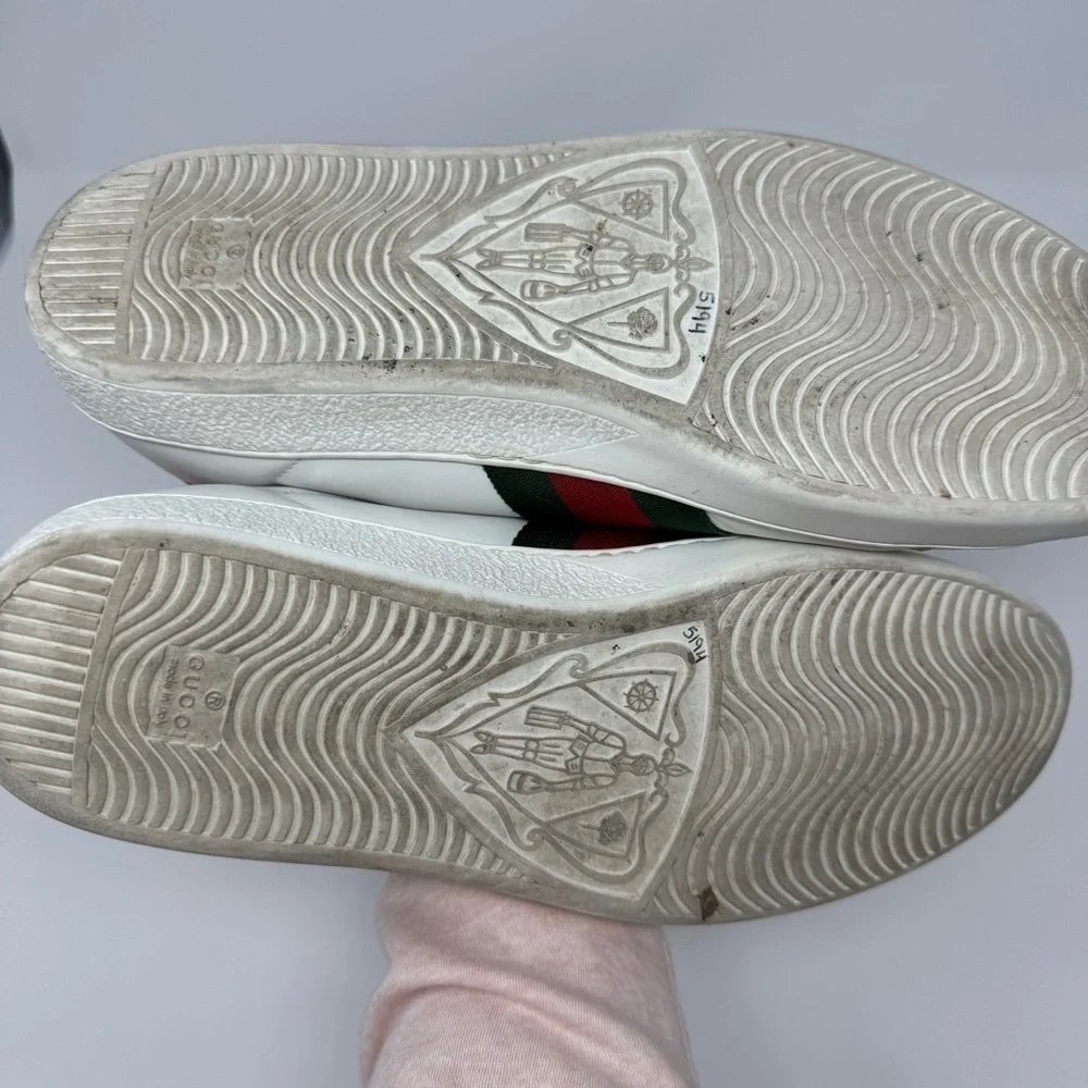GUCCI Ace Embroidered Gold Bee White Sneakers with Red and Green Stripe